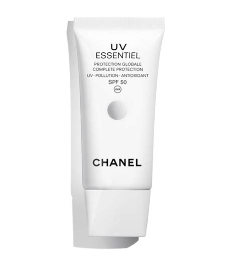 UV ESSENTIEL PROTECTION GLOBALE .